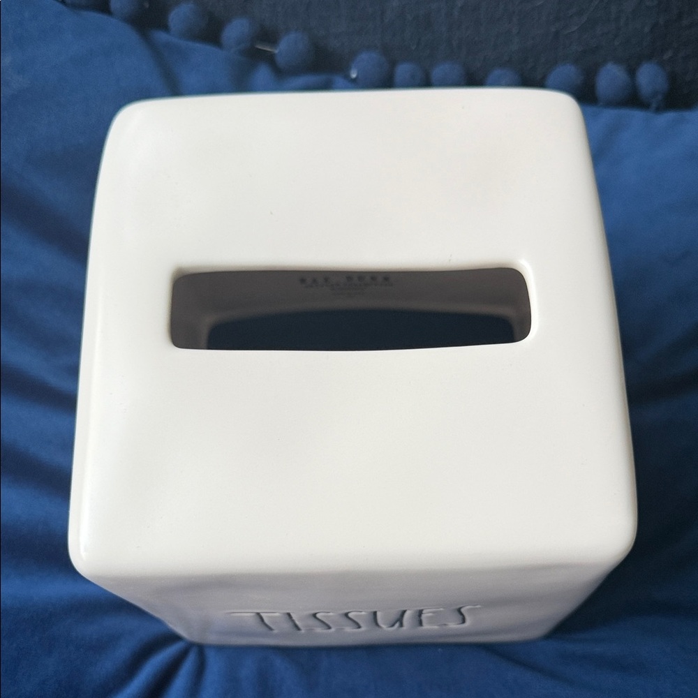 Rae Dunn Tissue Box Cover - Picture 3 of 3